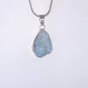 Quartz pendant necklace ❤️ Blue